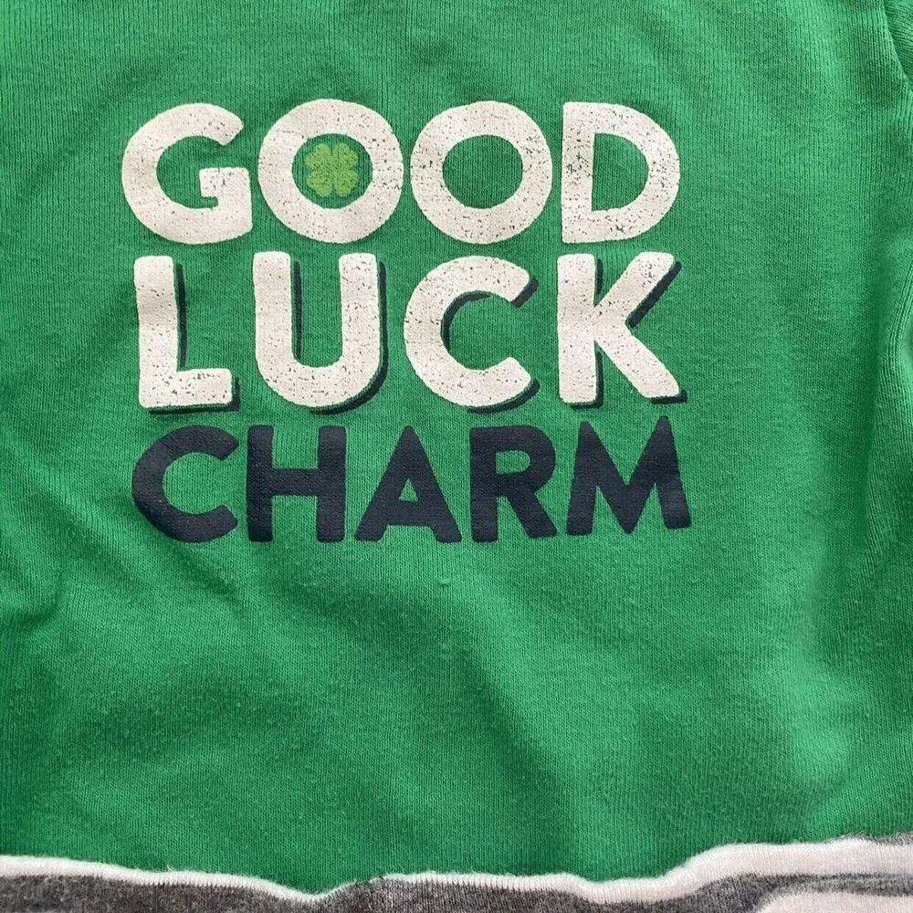 Carter's 2 Piece St.‎ Patrick's Day Outfit Size 12 Mo